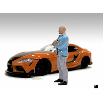 American Diorama 76431 Car Meet 3 Figur VI 1:24 stehender Mann mit blauer Jacke limitiert 1/1000