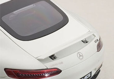 AUTOart MERCEDES-AMG GT S (DESIGNO DIAMOND WEISS) 1:18 - 76311