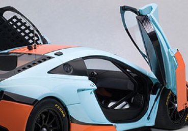 AUTOart MCLAREN 12C GT3 blau orange 1:18 81343