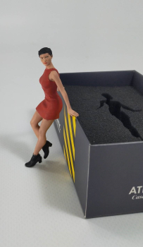 Atlantic 1:18 Figur Frau Moana in roten Kleid für Modellbau Diorama