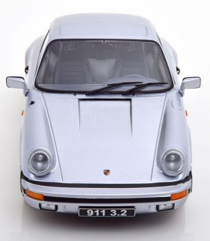 KK-Scale Porsche 911 Carrera 3.2 Coupe 1988 silbergrey 250.000 911er 1:18 limited 180711 modelcar