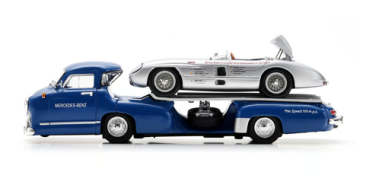 Preview: Mercedes Benz blaues Wunder m 300SLR blau 1:43 Modellauto Schuco 450376800