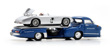 Preview: Mercedes Benz blaues Wunder m 300SLR blau 1:43 Modellauto Schuco 450376800