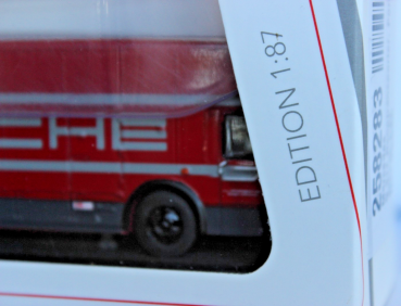 Preview: Mercedes Benz Renntransporter Porsche 1:87 Schuco 452668000 Modelcar