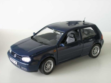 Revell VW Golf IV GTI blau 1:18 limitiert 1/700