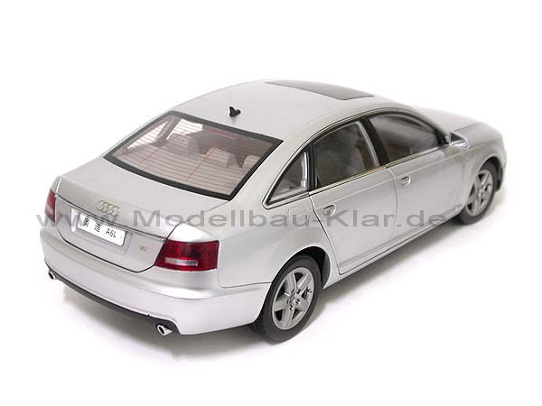 Audi A6 Limousine 2006 schwarz 1:18