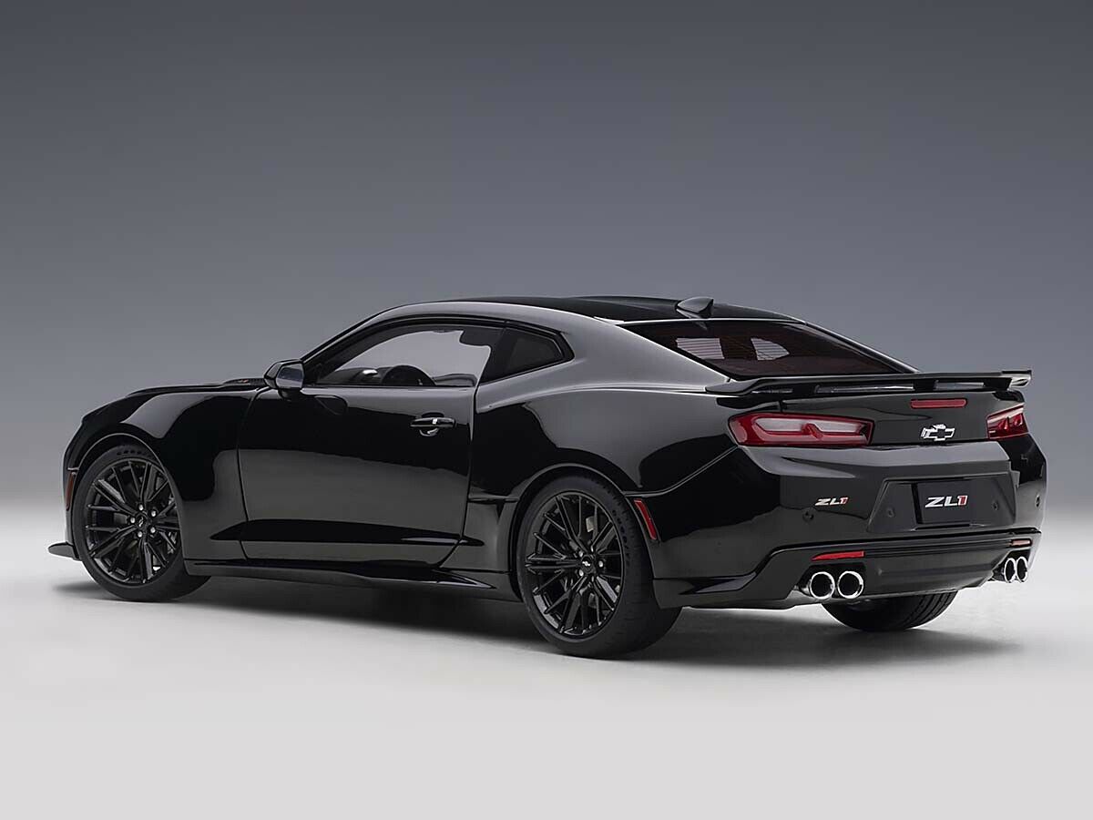Chevrolet Camaro 2017 черный
