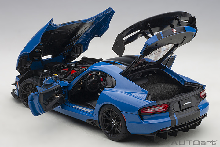 modellbau klar AUTOart Dodge Viper ACR 2017 blau schwarz 1 18 71734 Modellauto