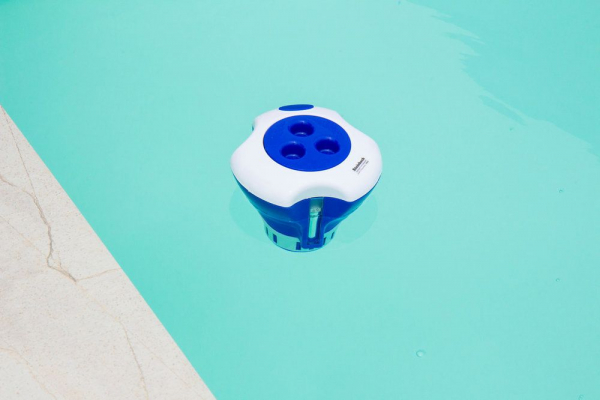 Steinbach 079070 Chlordosierschwimmer mit integriertem Thermometer Poolpflege