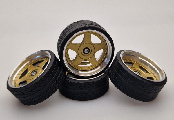 SD Felgen 19 Zoll "ALU" OZ Futura gold 34mm 1:18 Modellauto Tuning