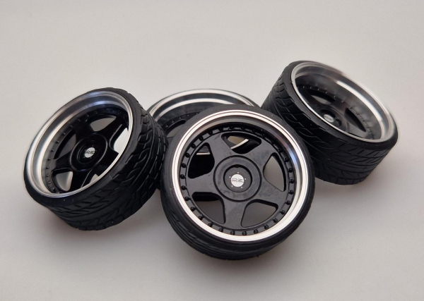SD Felgen 19 Zoll "ALU" OZ Futura schwarz 34mm 1:18 Modellauto Tuning