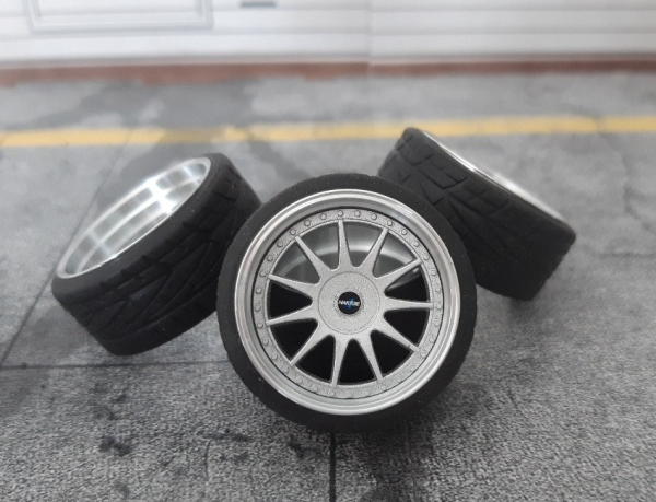 SD Felgen 18 Zoll "ALU" BBS Hartge silver 32mm 1:18 Modelcar Tuning
