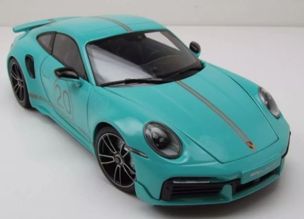 Minichamps PORSCHE 911 992 Turbo S Coupe 2021 Sport Design grün 1:18 Modellauto limitiert 1/504