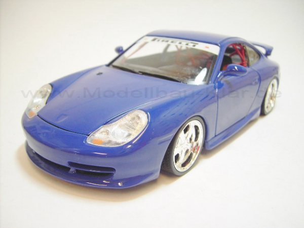 BBurago Porsche 911 (996) GT3 blau + 02-6 (umgebautes Modell) 1:18