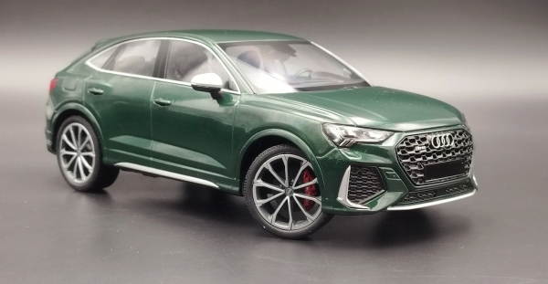 Minichamps 155018102 AUDI RSQ3 2019 grün metallic 1:18 limitiert 1/336 Modellauto