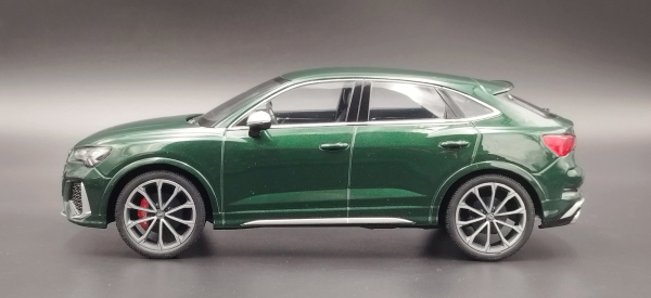 Minichamps 155018102 AUDI RSQ3 2019 grün metallic 1:18 limitiert 1/336 Modellauto