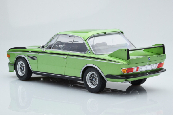 Minichamps 155028132 BMW 3.0 CSL E9 1971 grün 1:18 Modellauto