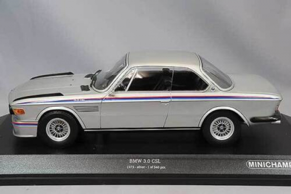 Minichamps 155028135 BMW 3.0 CSL E9 1971 silber 1:18 Modellauto