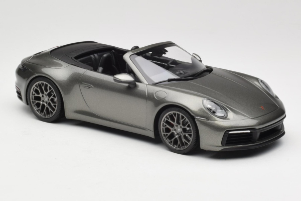 Minichamps PORSCHE 911 992 Carrera 4S Cabrio 2019 grau-grün metallic 1:18 Modellauto
