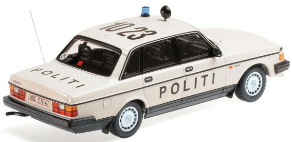 Minichamps 155171495 Volvo 240 GL 1986 Politi Danmark 1:18 limitiert 1/320 Modellauto