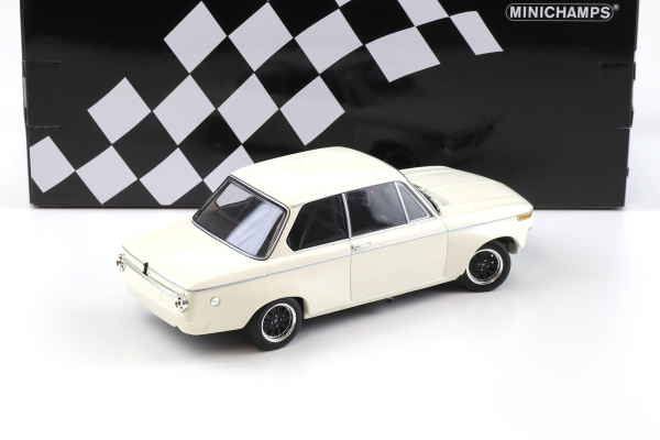 Minichamps 155702600 BMW 2002 Turbo E20 1970 white 1:18 modelcar