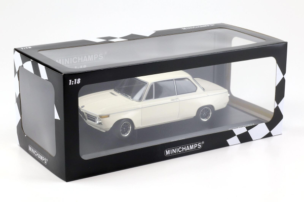 Minichamps 155702600 BMW 2002 Turbo E20 1970 white 1:18 modelcar