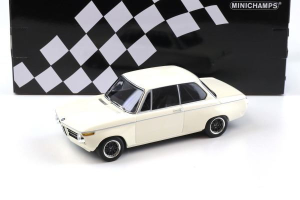 Minichamps 155702600 BMW 2002 Turbo E20 1970 white 1:18 modelcar