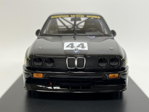 Minichamps BMW M3 JPS TEAM RICHARDS/LONGHURST 1987 1:18 Modellauto