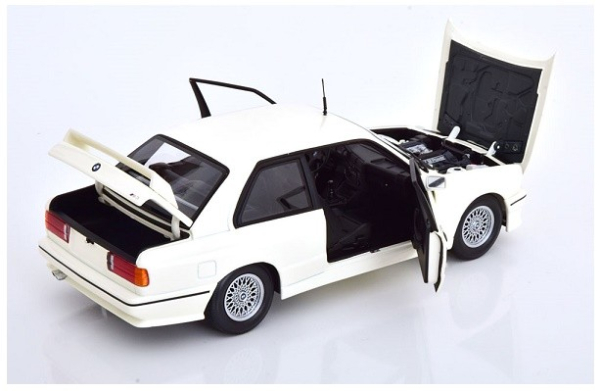 Minichamps BMW M3 E30 1987 weiss 1:18 modelcar