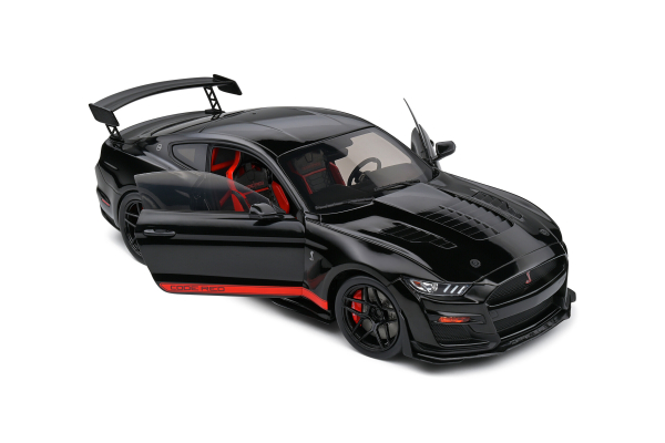 Shellby GT500 Code Red black 1:18 Modelcar Solido 421183430