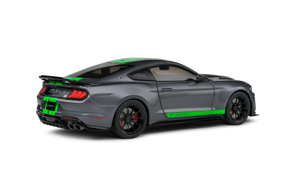 FORD GT500 Mustang grau mit neon grünen Streifen 1:18 Solido 421186170 Modellauto