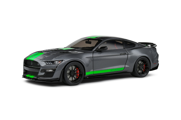 FORD GT500 Mustang grau mit neon grünen Streifen 1:18 Solido 421186170 Modellauto