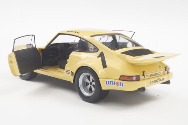Porsche 911 IROC yellow 1:18 Solido 421186459 Modelcar