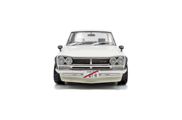 Nissan Skyline (C10) Hakosuka white 1:18 Solido 421186482 Modelcar