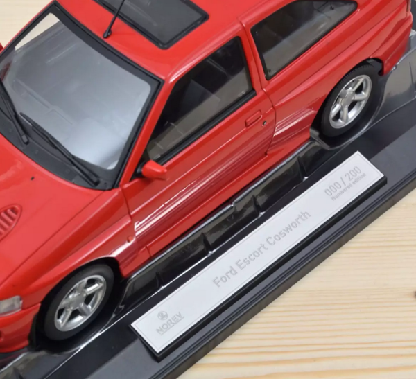 Norev 182779 Ford Escort Cosworth 1992 red 1:18 Modellauto limitiert 1/200 Modelcar