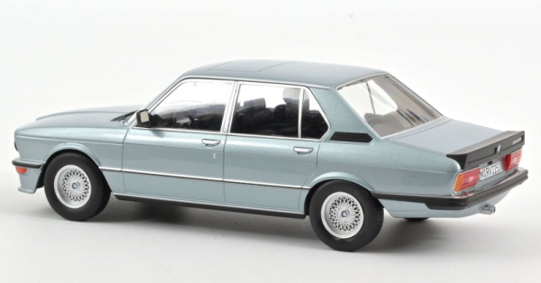 Norev 183269 BMW M 535i 1980 E28 blau metallic 1:18 Modellauto