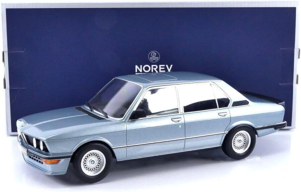 Norev 183269 BMW M 535i 1980 E28 blau metallic 1:18 Modellauto