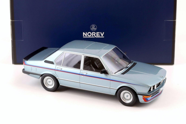 Norev 183290 BMW E30 535i 5er 5-series blue metallic 1988 Limousine 1:18 limited 1/500 modelcar
