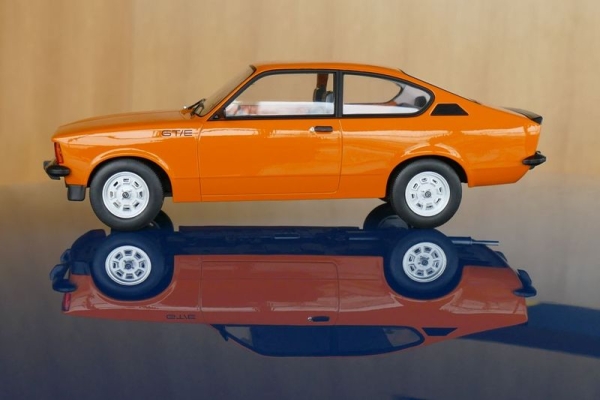Norev 183651 Opel Kadett C-Coupe 1977 orange 1:18 limitiert 1/1000 Modellauto