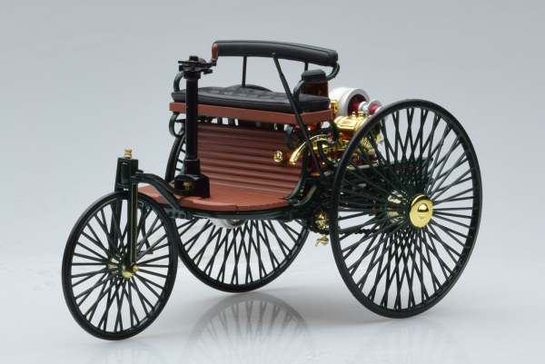 Norev 183701 Benz Patent-Motorwagen 1886 grün Mercedes 1:18 Oldtimer Modellauto