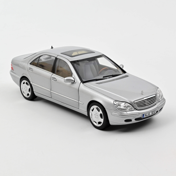 Norev 183810 Mercedes-Benz S600 1998 silber W220 S-Klasse 1:18 Modellauto