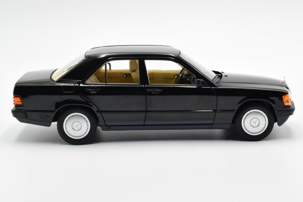 Norev 183823 MERCEDES-BENZ 190E 1984 W201 schwarz 1:18 limitiert 1/1002 Modellauto