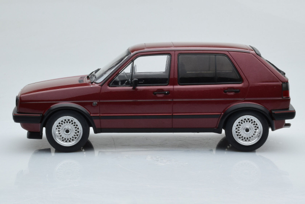 MCG VW Golf II GTI 1984 dunkelrot metallic 1:18 Modellauto 18391