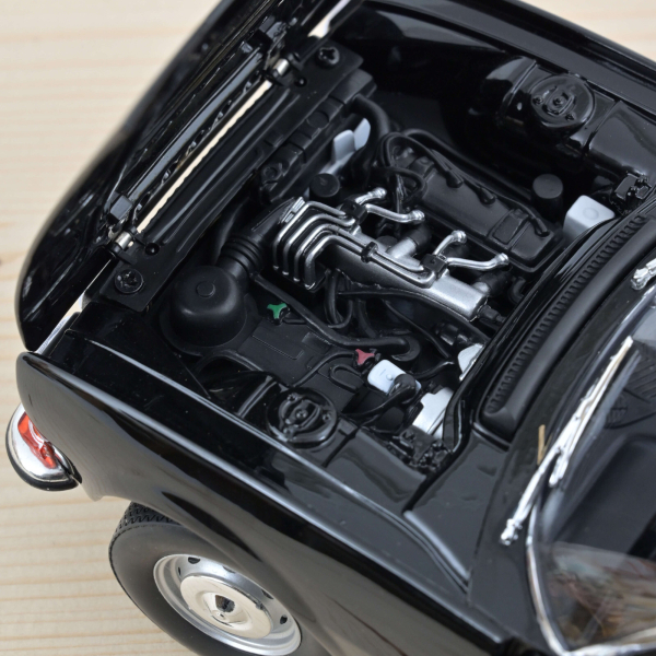Peugeot 504 Coupe 1972 black 1:18 modelcar Norev 184816