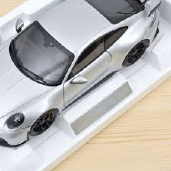 Norev 187380 Porsche 911 992 II GT3 2021 silber 1:18 Modellauto limitiert 1/300