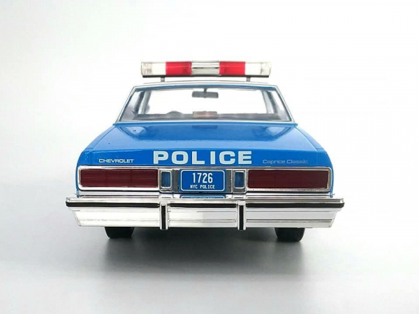 Greenlight 1990 Chevrolet Caprice New York City Police Department NYPD 1:18 Modelcar 19106
