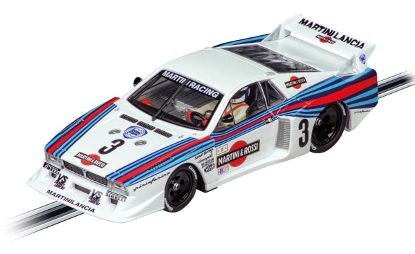 Carrera Evolution Lancia Beta Montecarlo Turbo Lancia Martini mit Licht 27734