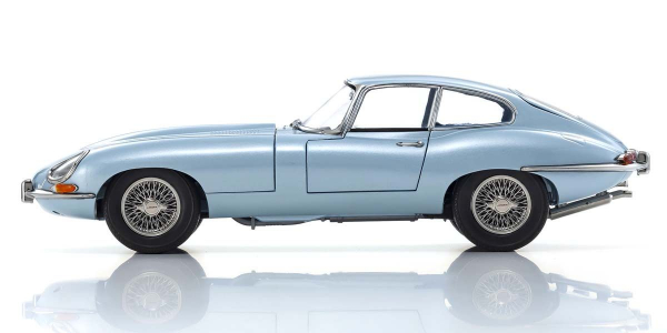 Kyosho 08954SBL Jaguar E-Type RHD 1961 silber-blau-metallic 1:18 Modellauto