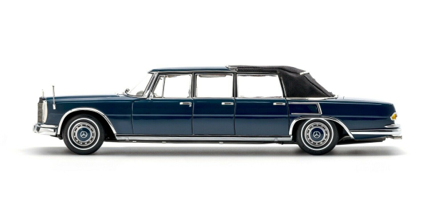 CMC M-205 Mercedes-Benz 600 Pullman W100 1966 Modellauto 6-Türer Soft-Top limitiert 1/600