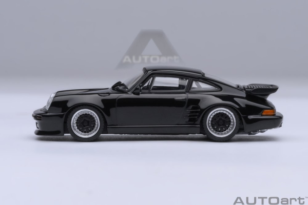 Porsche 911 930 Turbo black Wangan Midnight Blackbird 1:64 Autoart